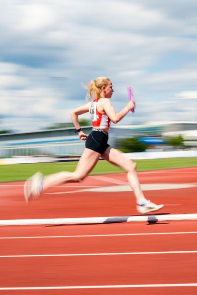 Leonie Borchers (LG Brillux Muenster) am 29.05.2022 waehrend der Deutschen Meisterschaften Langstaffel im Otto-Schott-Sportzentrum in Mainz